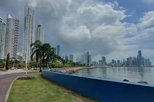 Malecón de Panamá image