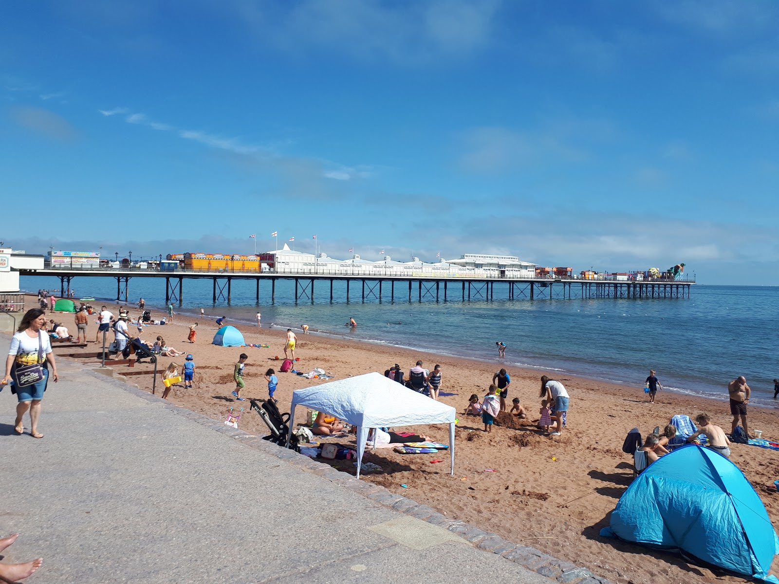 Foto av Paignton Beach med brunsand yta