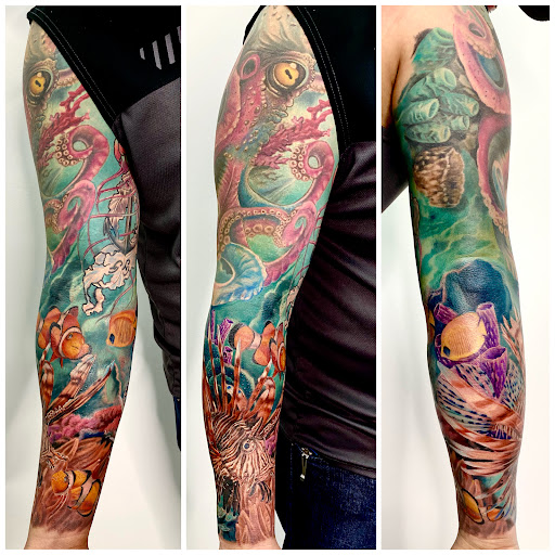 Explore gecko tattoo ideas, creative tattoo ideas in Katy, available at Family Tattoo Studio