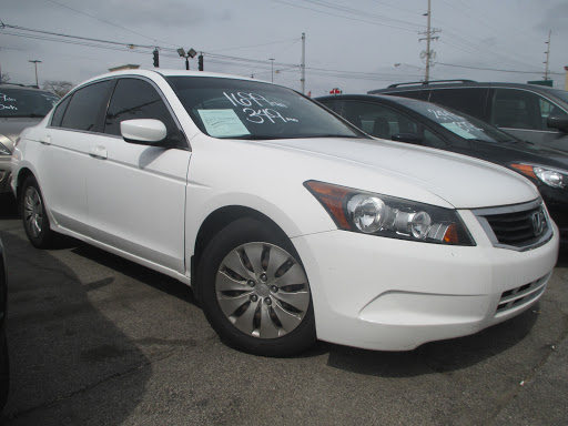 Car Dealer «Certified Auto Dealers», reviews and photos, 1195 N Madison Ave, Greenwood, IN 46142, USA