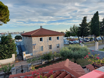 Apartments and rooms Punta