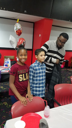 Bowling Alley «Munsee Lanes Inc», reviews and photos, 601 E 26th St, Muncie, IN 47302, USA