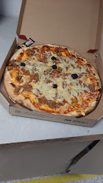 Plats et boissons du Pizzeria Bella Pizza à Vitrolles - n°1