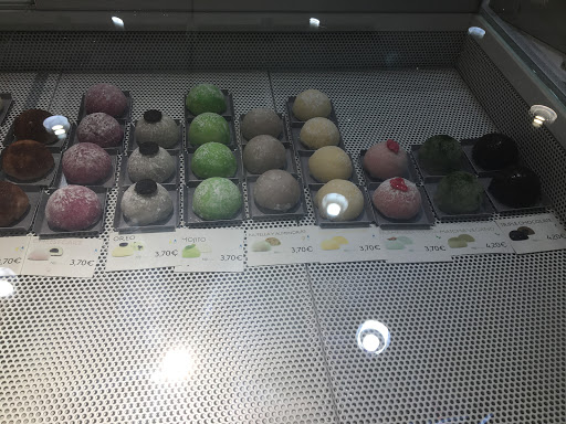 NIJI MOCHIS EL CORTE INGLÉS PLAZA CATALUNYA