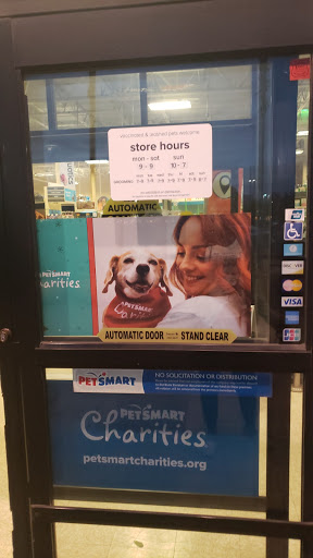 Pet Supply Store «PetSmart», reviews and photos, 730 S Sepulveda Blvd, El Segundo, CA 90245, USA