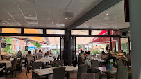 Atmosphère du Restaurant Brasserie Chez Benoit à Moustiers-Sainte-Marie - n°4