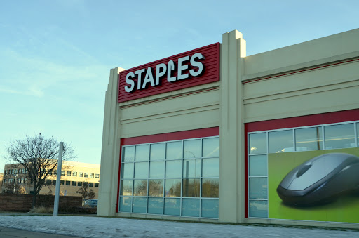 Staples, 7350 W Alameda Ave, Lakewood, CO 80226, USA, 
