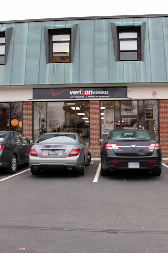 Cell Phone Store «Verizon Wireless and FiOS Retailer- Im Wireless - Andover», reviews and photos, 77 Main St, Andover, MA 01810, USA