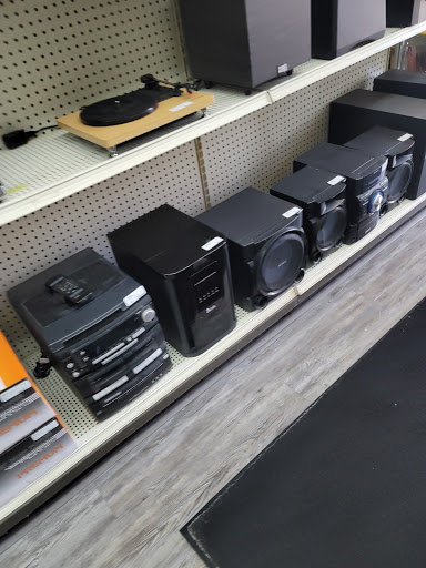 Pawn Shop «Mega Pawn 3», reviews and photos, 4415 Dixie Hwy, Waterford Twp, MI 48329, USA