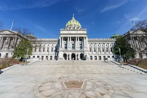 Pennsylvania State Capitol Steps image