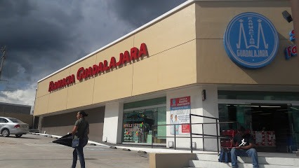 Farmacia Guadalajara Blvd. Campestre 2810, Cañada Del Refugio, León, Gto. Mexico