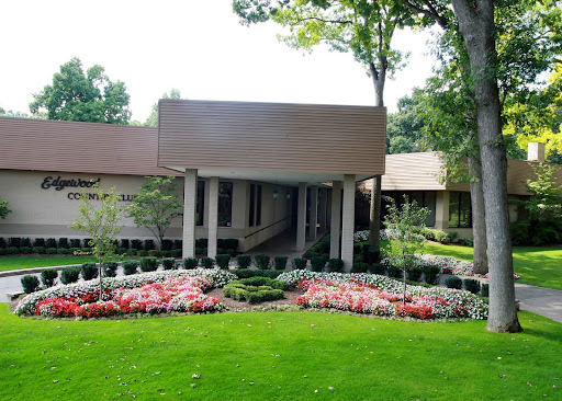 Country Club «Edgewood Country Club», reviews and photos, 8399 Commerce Rd, Commerce Charter Twp, MI 48382, USA