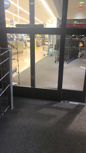 Grocery Store «Food Lion», reviews and photos, 410 Sandy Spring Rd, Laurel, MD 20707, USA