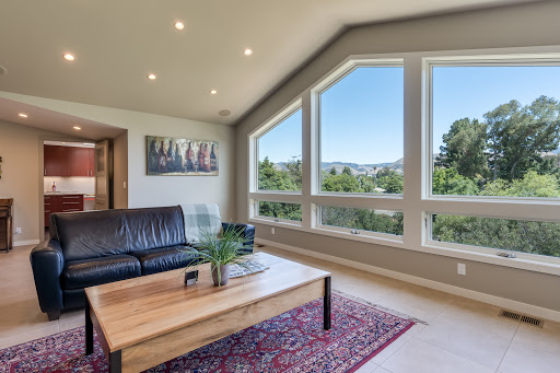 Lindsey Harn Group - Christies International Real Estate Sereno image