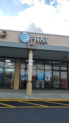 Cell Phone Store «AT&T Authorized Retailer», reviews and photos, 1054 U.S. 9, Parlin, NJ 08859, USA