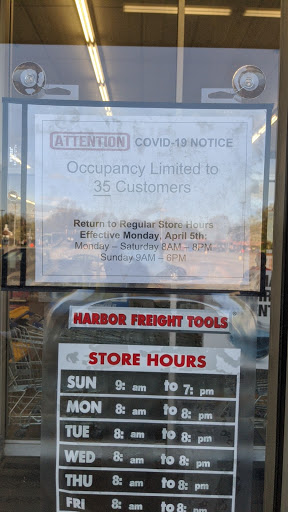 Hardware Store «Harbor Freight Tools», reviews and photos, 6272 Pearl Rd, Parma Heights, OH 44130, USA