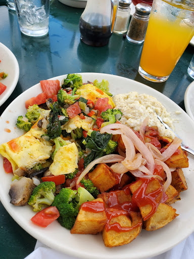 American Restaurant «Midtown Cafe & Dessertery», reviews and photos, 151 Stratford Rd NW, Winston-Salem, NC 27104, USA