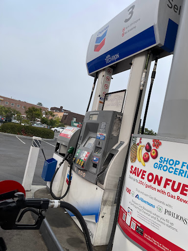 Gas Station «Chevron», reviews and photos, 7475 La Jolla Blvd, La Jolla, CA 92037, USA