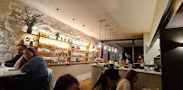 Atmosphère du Restaurant libanais Eats Thyme à Paris - n°2