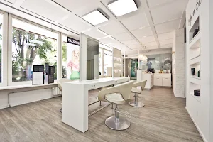 Coiffeur am See image