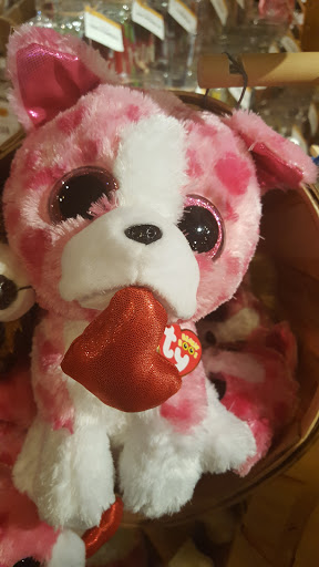 American Restaurant «Cracker Barrel Old Country Store», reviews and photos, 200 Front Royal Pike, Winchester, VA 22602, USA