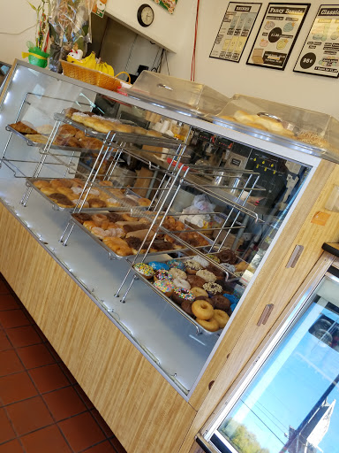Donut Shop «Yummy Donuts», reviews and photos, 16156 San Fernando Mission Blvd, Granada Hills, CA 91344, USA