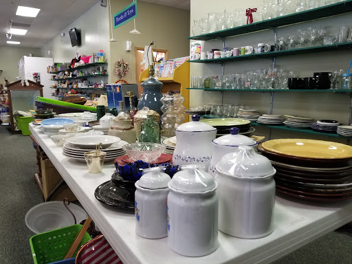 Thrift Store «Outreach Thrift Store», reviews and photos, 1715 S Rutherford Blvd, Murfreesboro, TN 37130, USA