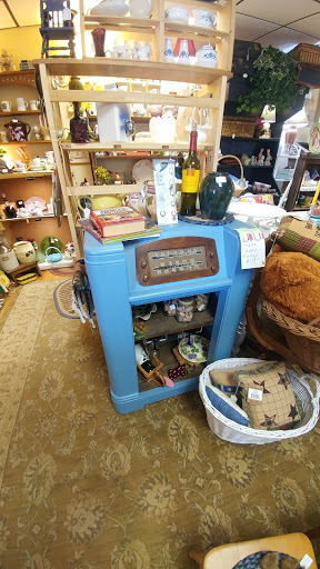 Antique Store «Antiques & Rusty Relics», reviews and photos, 3570 Fancher Rd, Holley, NY 14470, USA