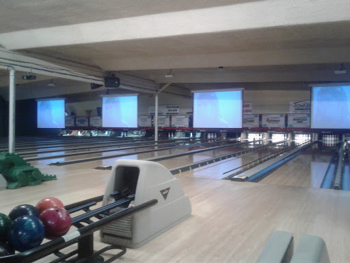 Bowling Alley «Yokayo Bowl», reviews and photos, 1401 N State St, Ukiah, CA 95482, USA