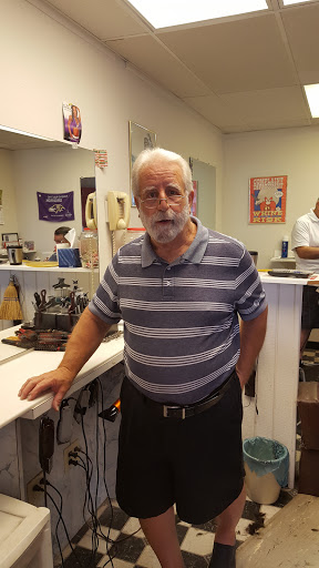 Consignment Shop «This & That Consignment & Gfts», reviews and photos, 516 Philadelphia Rd, Joppa, MD 21085, USA