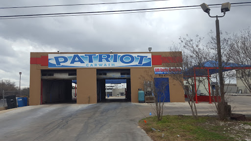 615 I-35BL, New Braunfels, TX 78130, USA