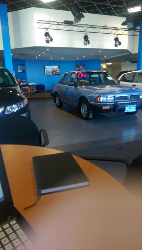 Honda Dealer «Hardin Honda», reviews and photos, 1381 S Auto Center Dr, Anaheim, CA 92806, USA