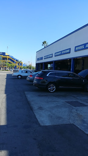 Auto Parts Store «Pep Boys Auto Parts & Service», reviews and photos, 810 E Dominguez St, Carson, CA 90746, USA