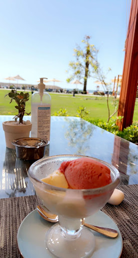 مطعم و لونج الشاطئ 