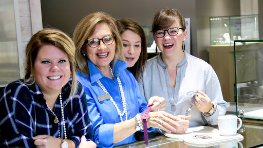 Jewelry Designer «Tara & Co. Diamonds», reviews and photos, 2719 E Race Ave, Searcy, AR 72143, USA