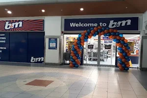 B&M Store image