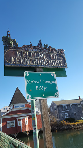 Coffee Shop «Dock Square Coffee House», reviews and photos, 18 Dock Square, Kennebunkport, ME 04046, USA