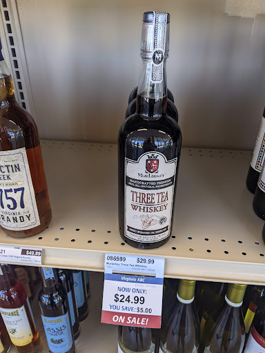 Liquor Store «Virginia ABC Store», reviews and photos, 201 N Maple Ave, Purcellville, VA 20132, USA