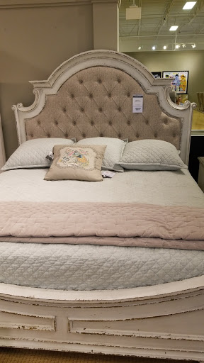 Furniture Store «Value City Furniture», reviews and photos, 8032 Burlington Pike, Florence, KY 41042, USA