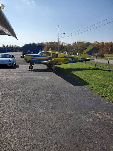 Hudson Valley Regional Airport image 10