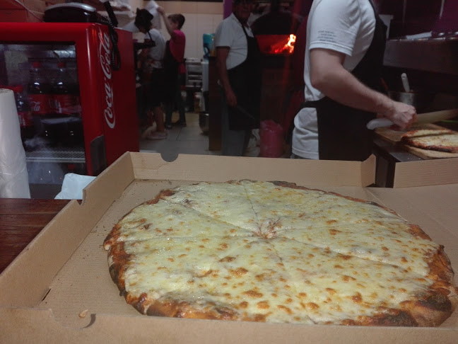 pizzeria la via - Montevideo