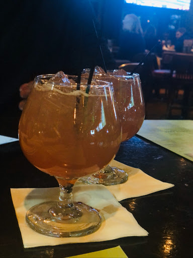 Restaurant «Stadium Sports Club & Pizza», reviews and photos, 4015 W Algonquin Rd, Rolling Meadows, IL 60008, USA