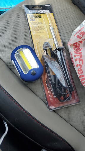 Hardware Store «Harbor Freight Tools», reviews and photos, 15800 SE McLoughlin Blvd, Milwaukie, OR 97267, USA