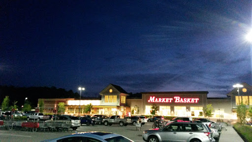 Grocery Store «Market Basket», reviews and photos, 1 Factory Outlet Rd, Bourne, MA 02532, USA