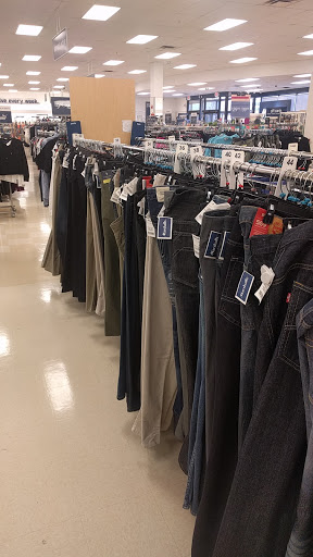 Department Store «Marshalls», reviews and photos, 24055 Chagrin Blvd, Beachwood, OH 44122, USA