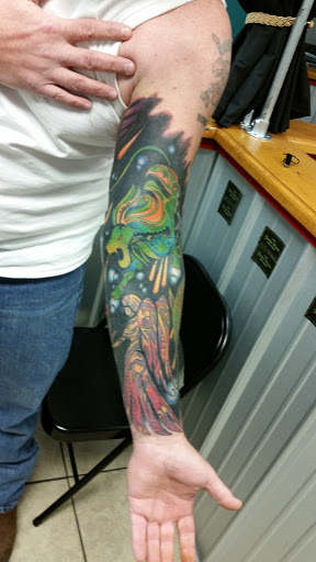 Tattoo Shop «Merritt Tattoos», reviews and photos, 218 N Main St, London, KY 40741, USA