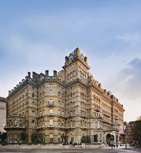 Hotels to disconnect alone London