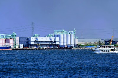 伊勢湾海運 東名港事業所