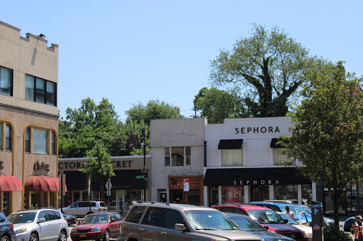 Cosmetics Store «SEPHORA», reviews and photos, 7130 Austin St, Forest Hills, NY 11375, USA