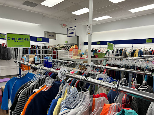 Thrift Store «Goodwill Retail Store of Chesterfield – Forum Center», reviews and photos, 11 Forum Shopping Center, Chesterfield, MO 63017, USA